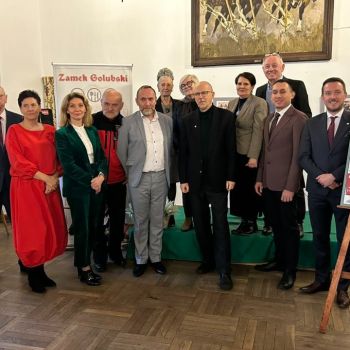 592509479 25611720181787030 n