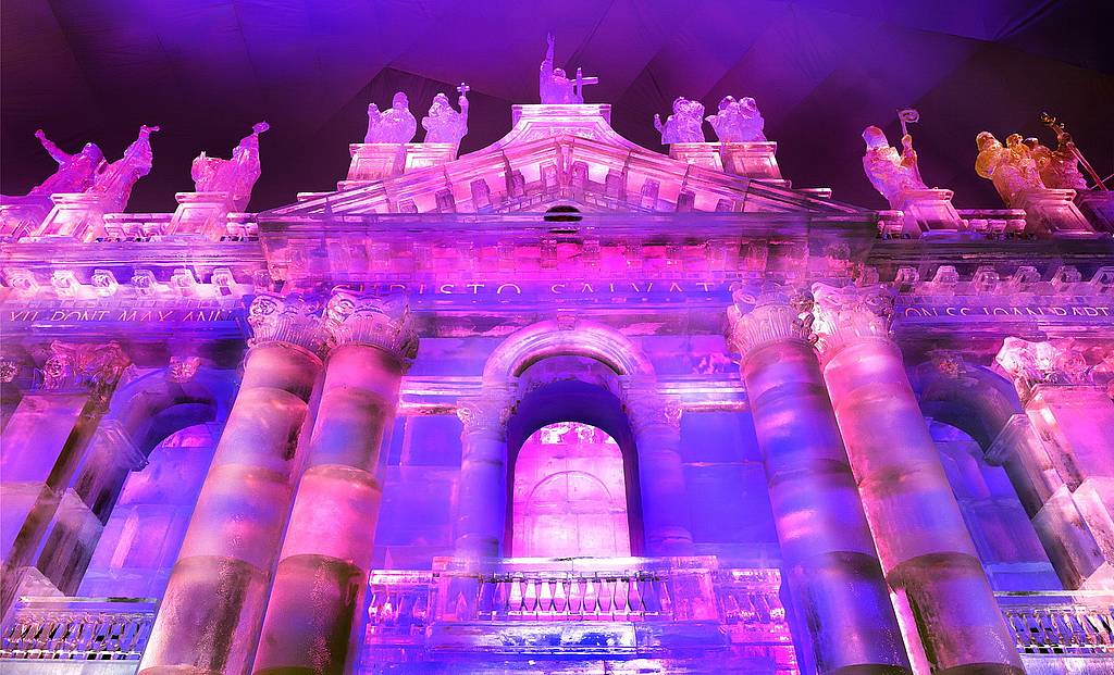 Wyjazd na Hrebienok - zwiedzanie Tatrzańskiej Świątyni Lodowej 